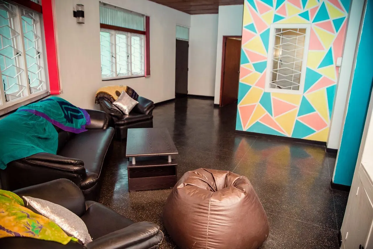Tuk Tuk Hostels Colombo