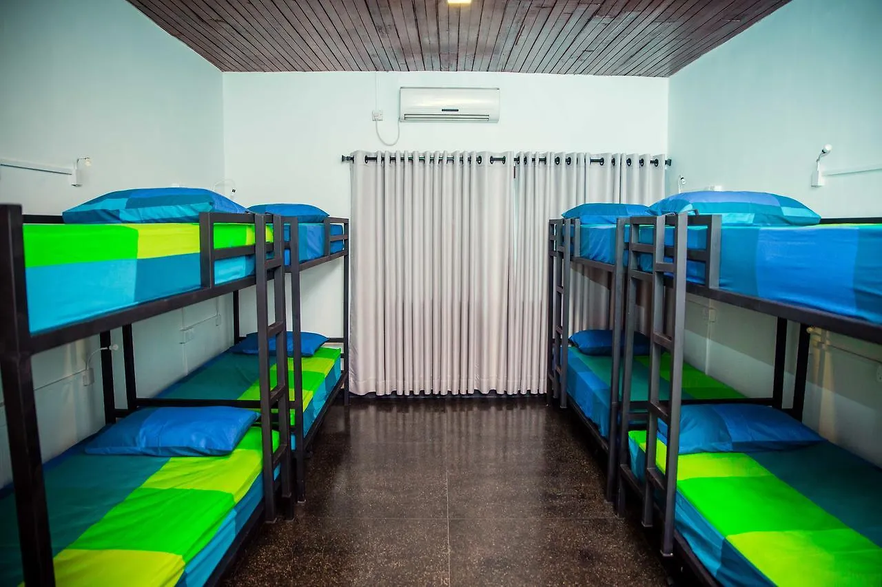 Tuk Tuk Hostels Colombo