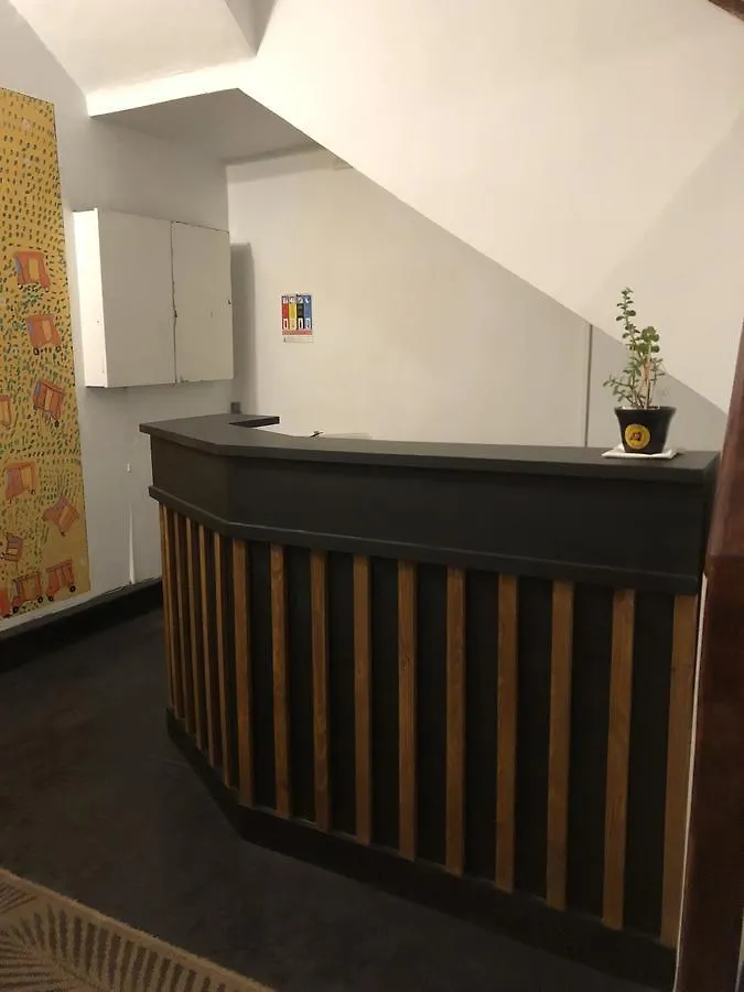 Tuk Tuk Hostels Colombo